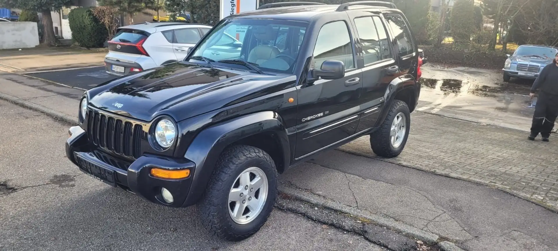 Jeep Cherokee Limited 3.7 Auto. Schwarz - 1