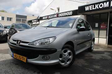 1.4 XS Premium / Airco / Elektrische ramen / Centr