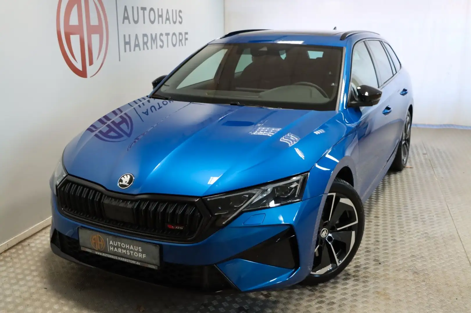Skoda Octavia 2.0 TSI DSG RS neu. Modell AHK Pano Navi Blau - 1