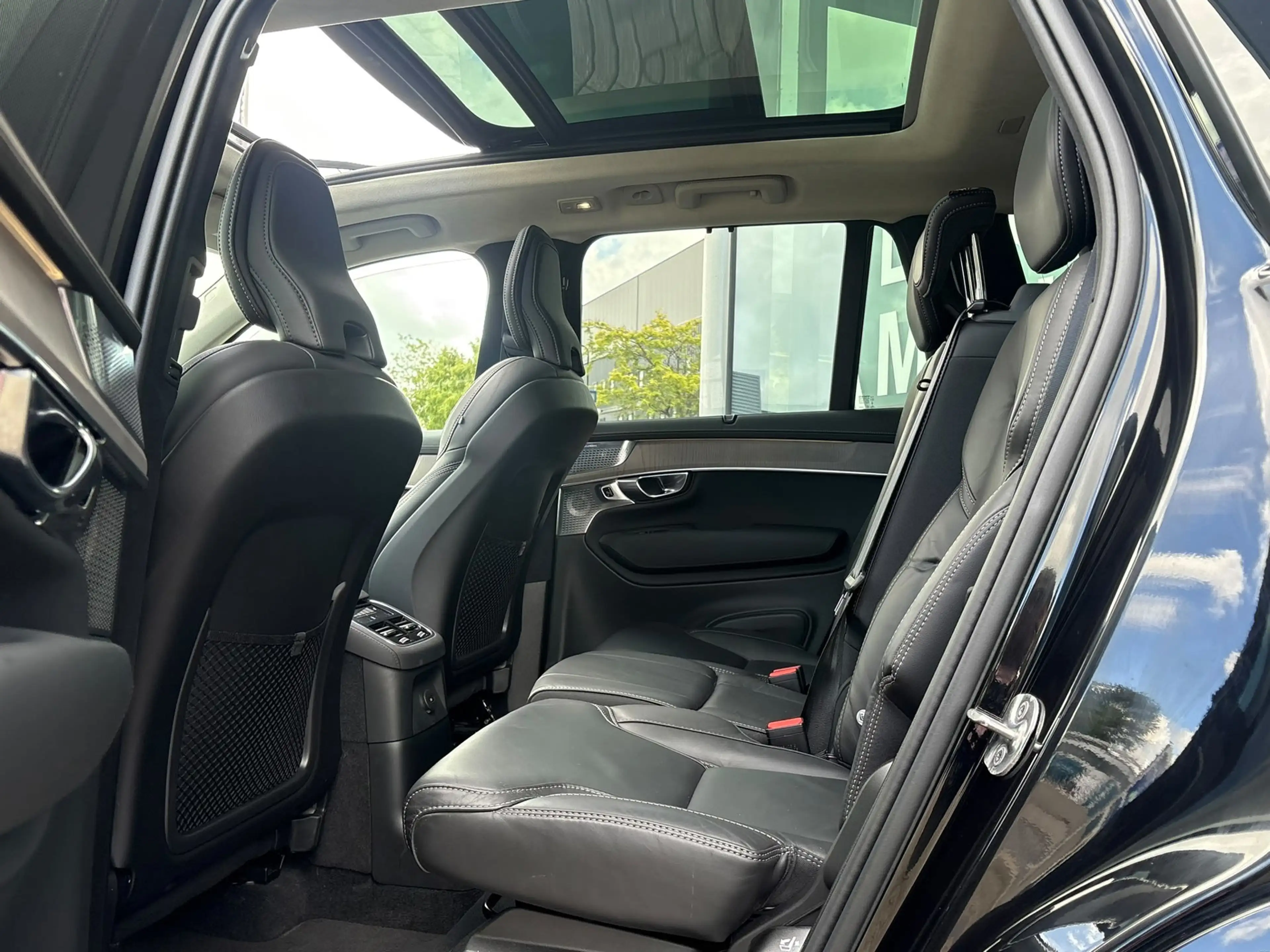 Volvo XC90 2.0 T8 Plug-in hybrid AWD Ultra Bright 455pk Lucht — photo 39