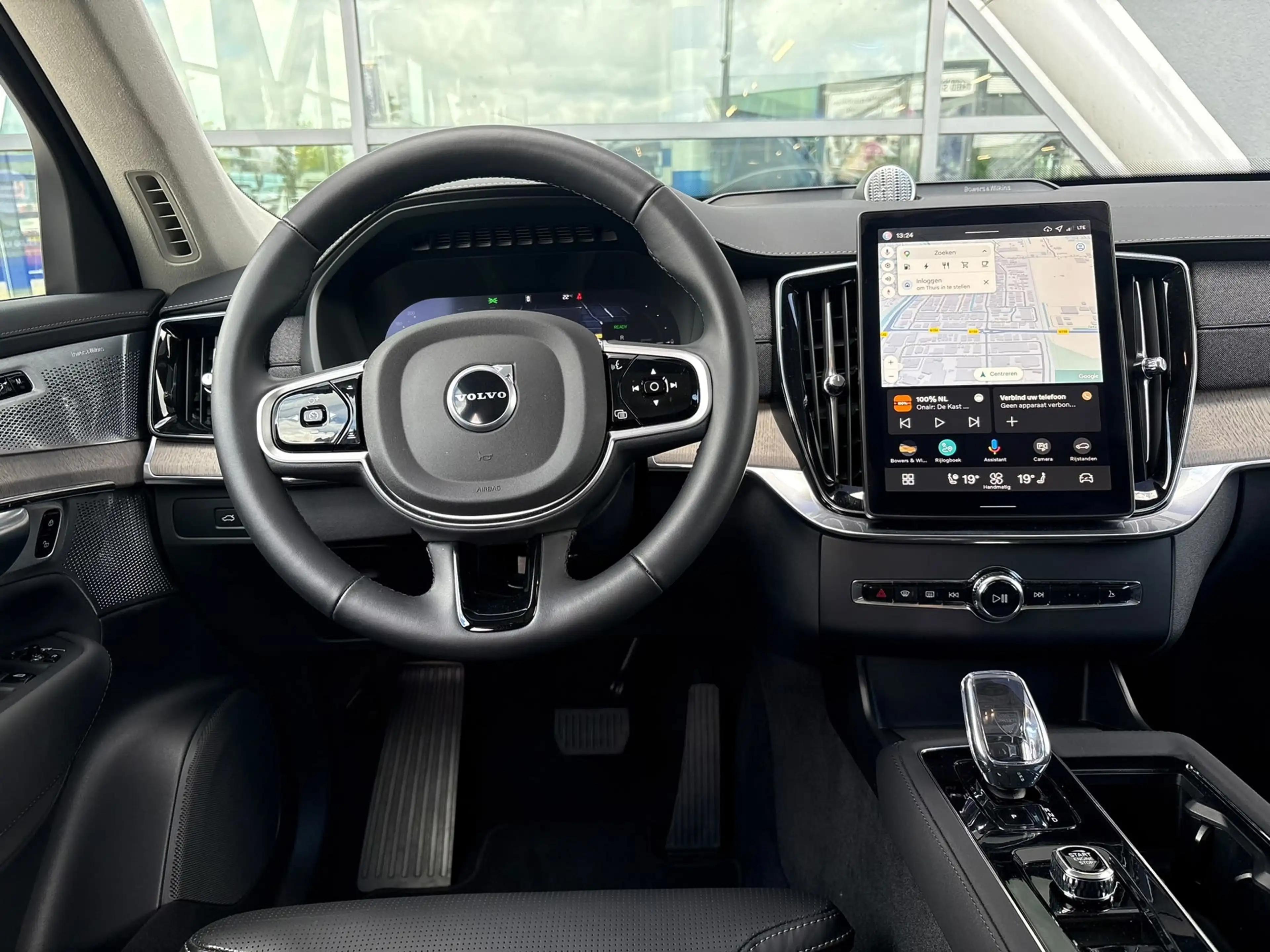 Volvo XC90 2.0 T8 Plug-in hybrid AWD Ultra Bright 455pk Lucht — photo 47