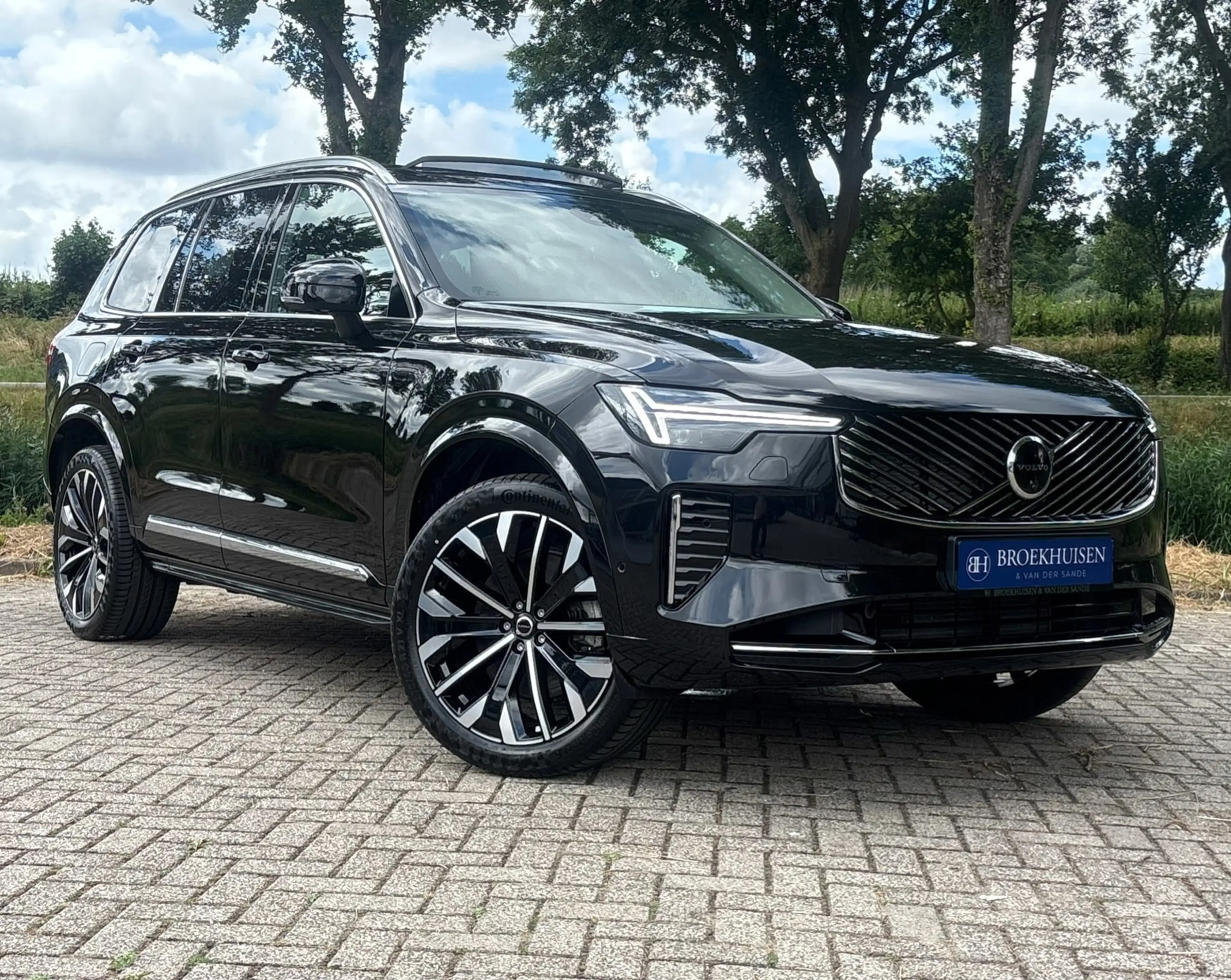 Volvo XC90 2.0 T8 Plug-in hybrid AWD Ultra Bright 455pk Lucht — photo 3