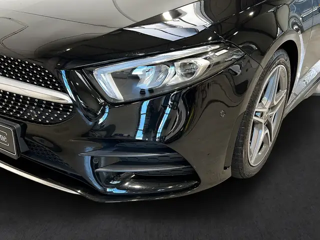 Mercedes-Benz A-Class view 3