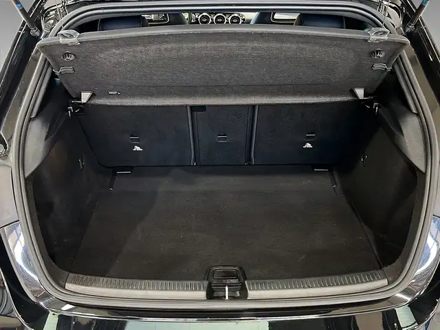 Mercedes-Benz A-Class view 8