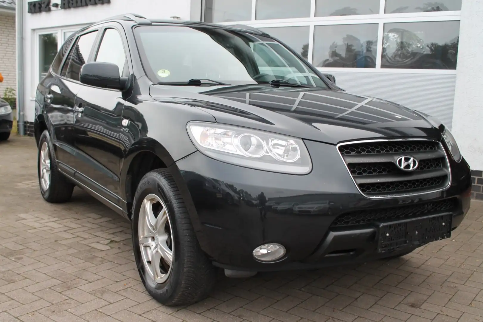 Hyundai SANTA FE 2.2 CRDi GLS *7-Sitze* Schwarz - 1