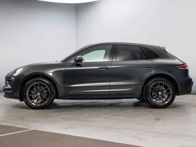 Porsche Macan view 2