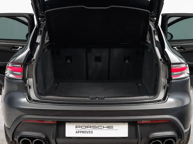 Porsche Macan view 15