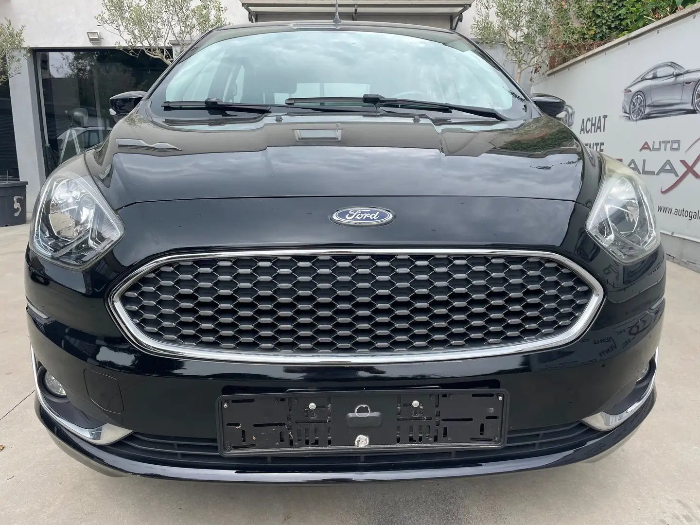 Ford Ka/Ka+ Ka+ 1.2i Essential (EU6.2) 46000 Km Carnet !!! Zwart - 2