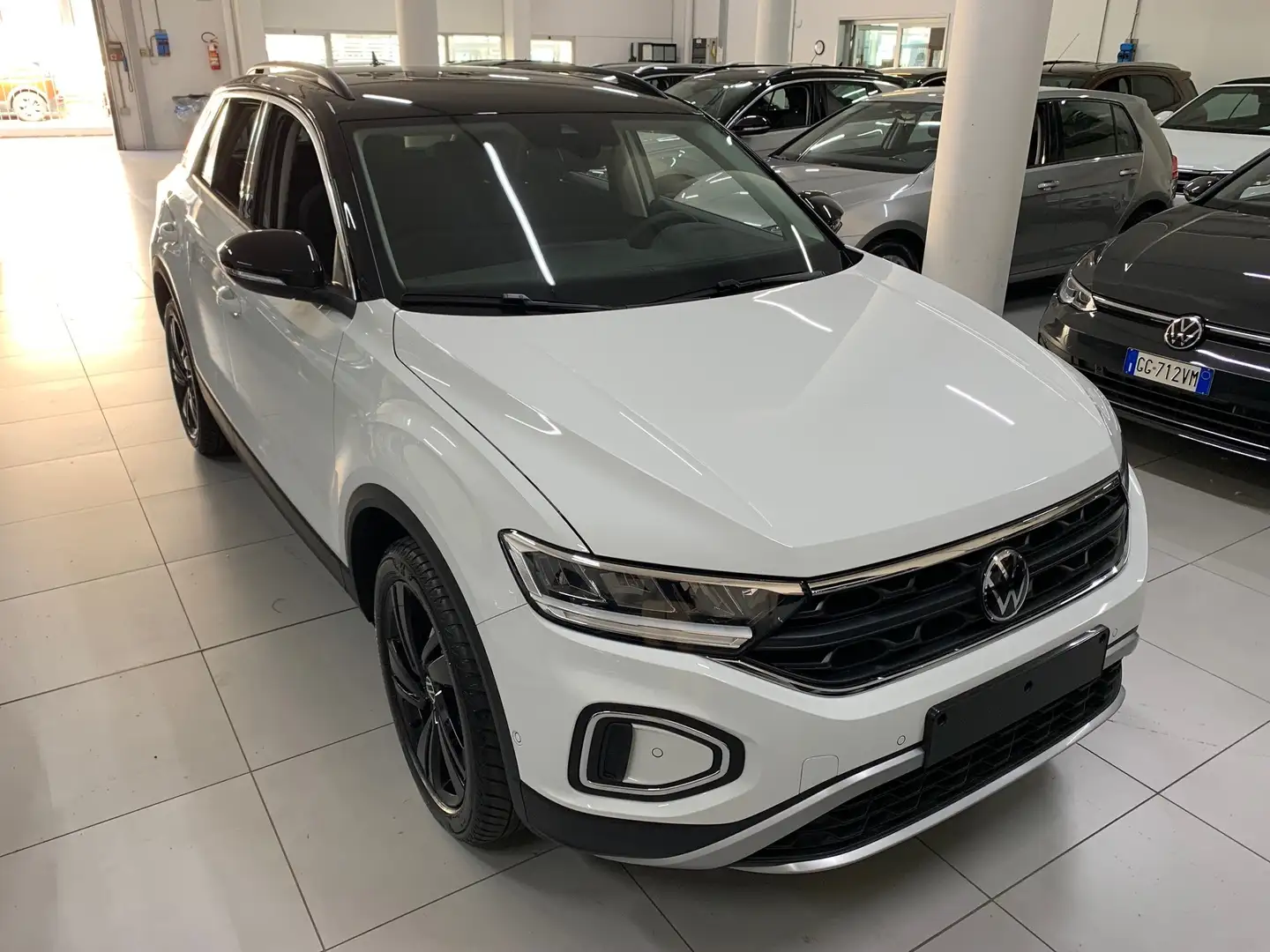 Volkswagen T-Roc T-Roc 1.0 tsi Sport 115cv KM ZERO Bianco - 2