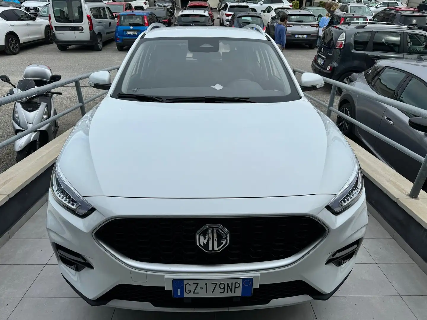 MG ZS ZS 2024 1.5 Classic Comfort PROMO FREEDOM Wit - 2
