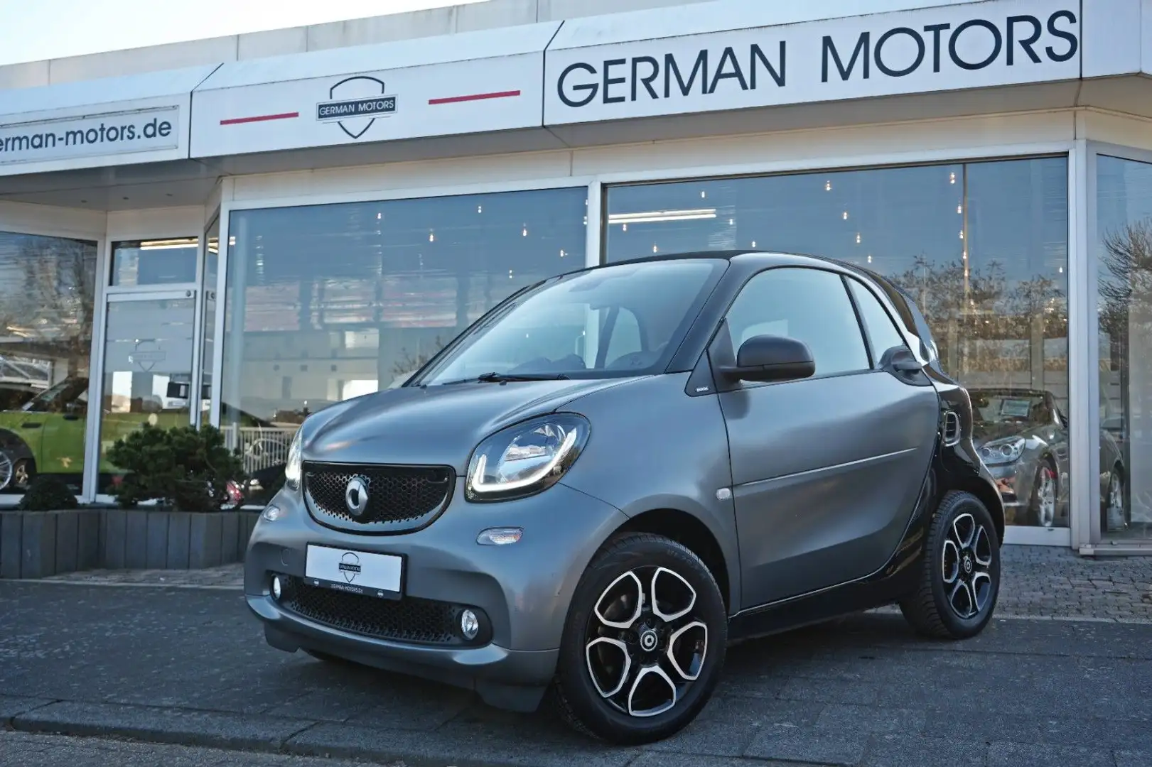 smart forTwo Coupe PASSION|COOL & AUDIO|GRAU MATT Gris - 1