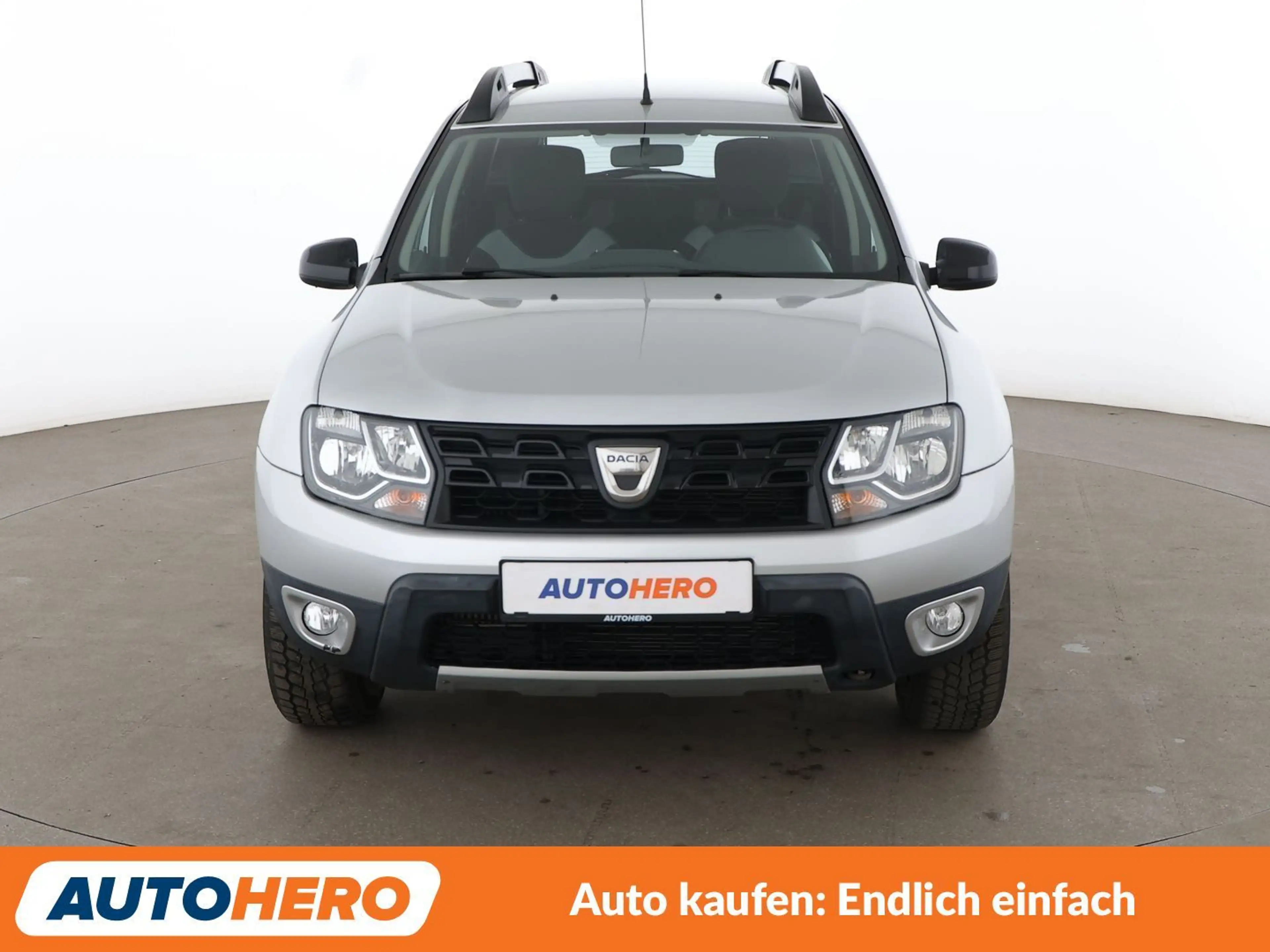 Dacia Duster 1.2 TCe Black Shadow 4x2 *NAVI*TEMPO*PDC* — photo 9