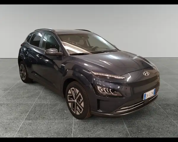 Hyundai Kona view 3