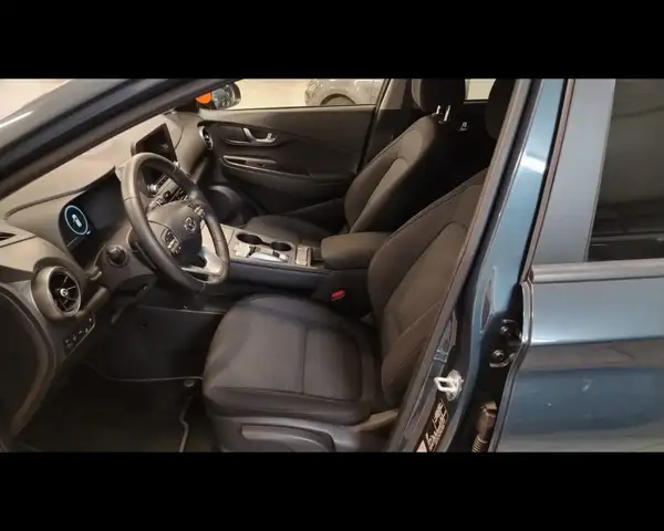 Hyundai Kona view 9