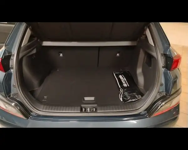 Hyundai Kona view 17