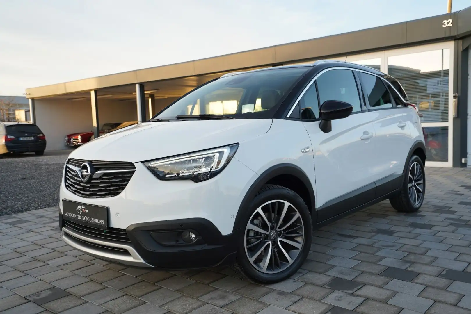 Opel Crossland X 1.2 Ultimate*1.Hand*Kamera*Automatik Weiß - 1