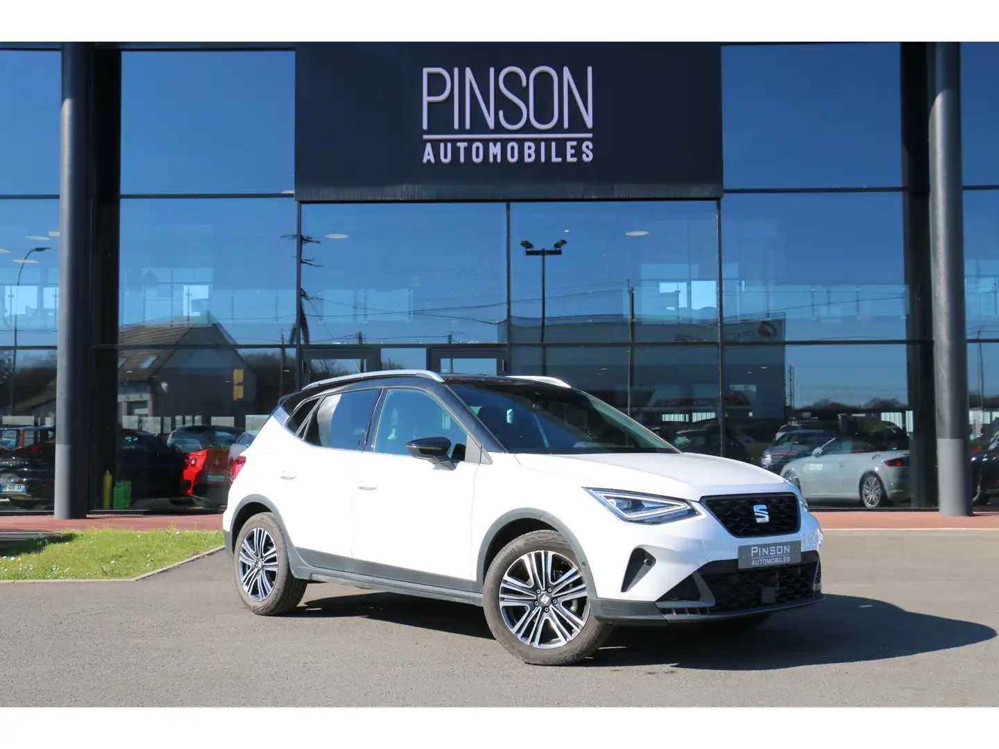 SEAT Arona Arona 1.0 TSI - 110 Start\u0026Stop - FR - CAMERA  Blanc - 1