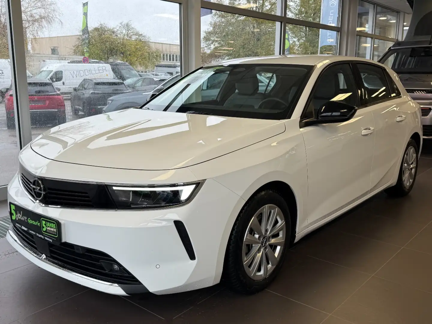 Opel Astra 1.2 Turbo Edition Navigation*Tempomat*PDC Weiß - 2