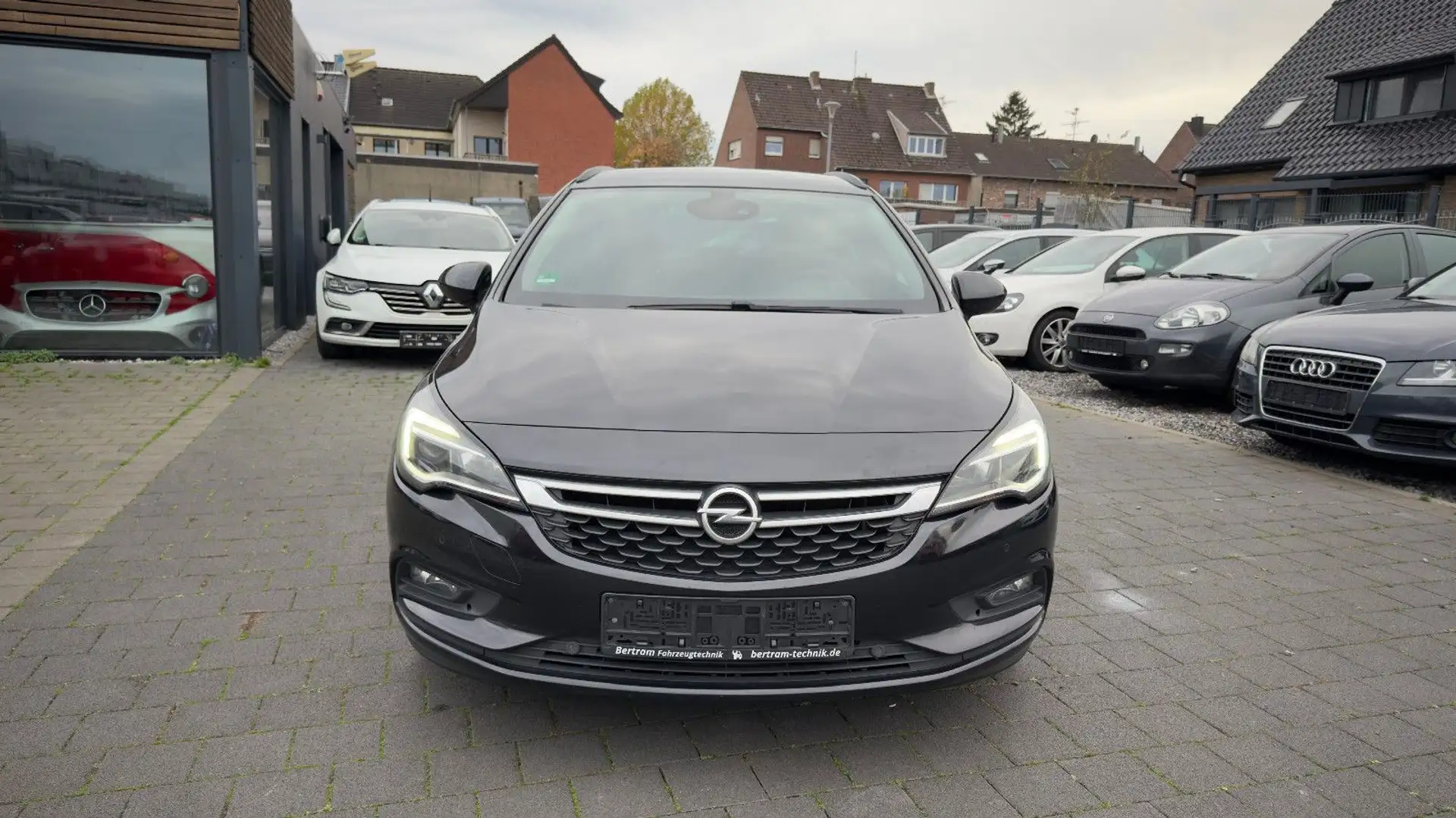 Opel Astra K Sports Tourer Edition Start/Stop Schwarz - 2