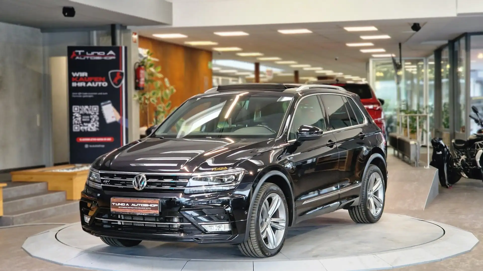 Volkswagen Tiguan 2.0 TDI 4Motion R-Line DSG *Pano*DYNAUDIO*AHK* Noir - 1