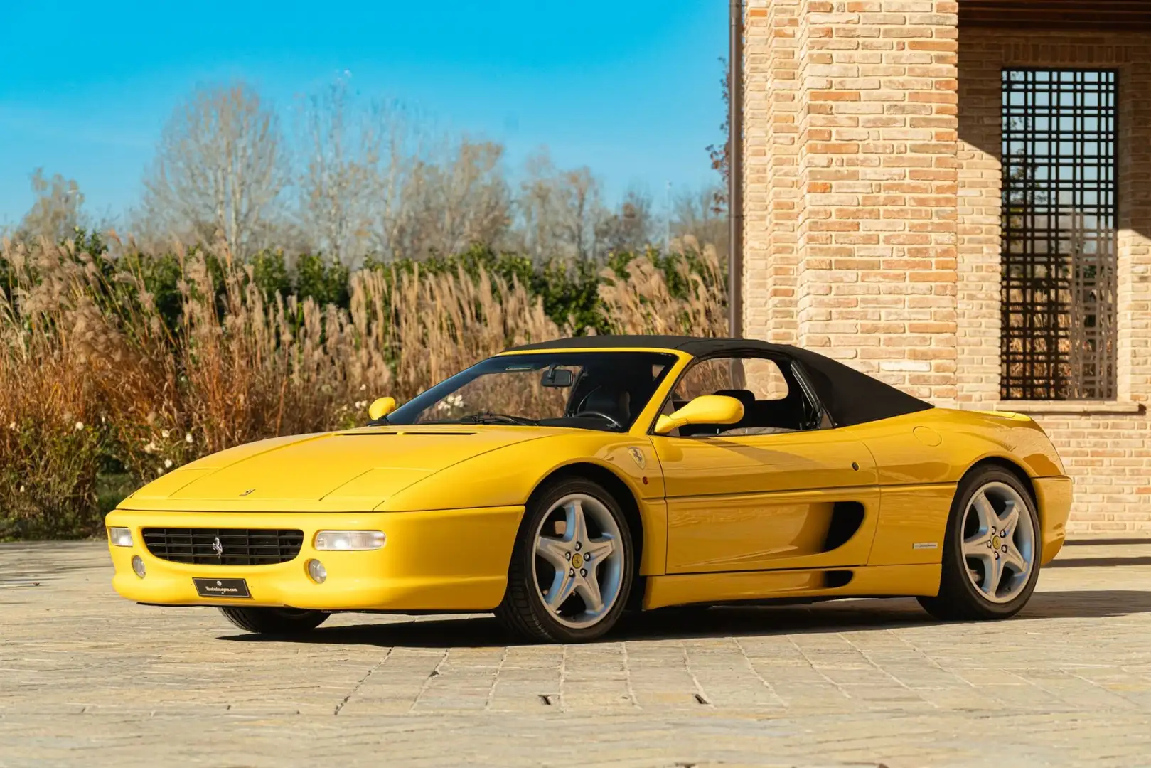 Ferrari F355 F1 SPIDER Amarillo - 1