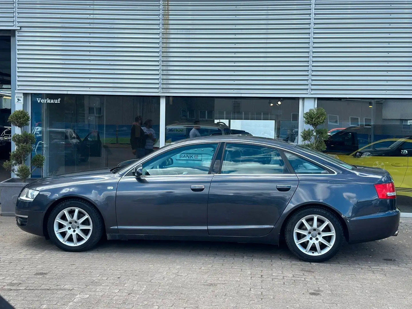 Audi A6 Lim. 3.2 FSI quattro | Leder | Automatik Gris - 2