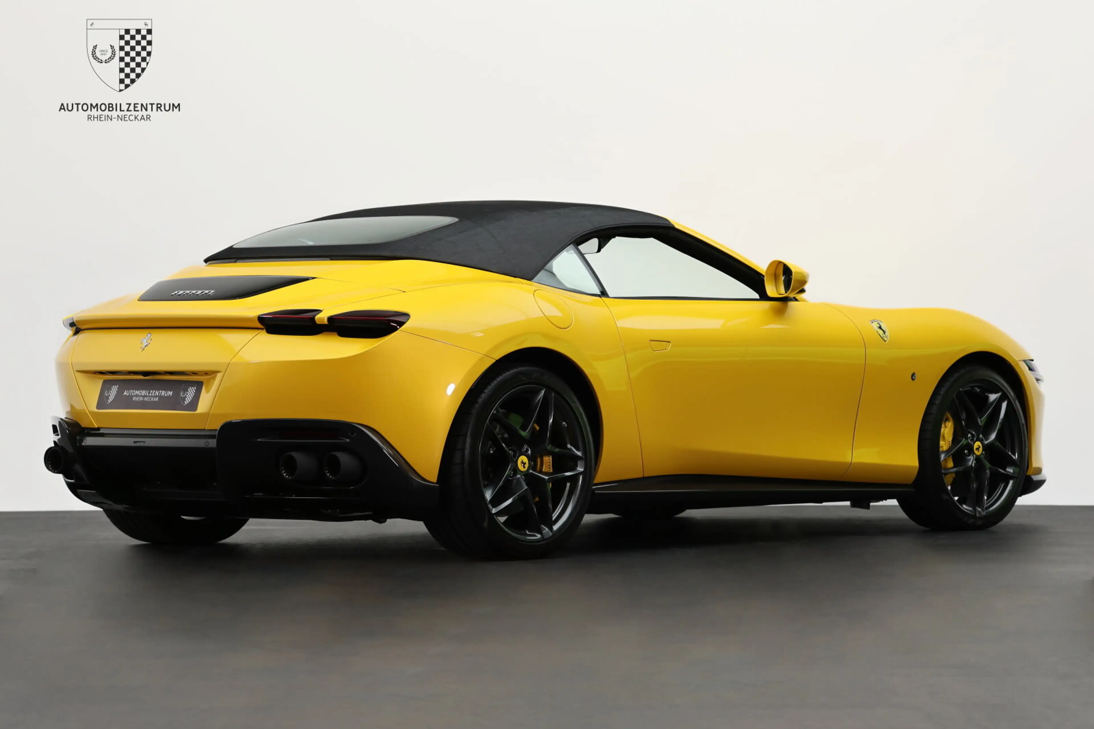 Ferrari Roma Roma Spider Ventilation/Carbon-LED/Daytona — photo 9