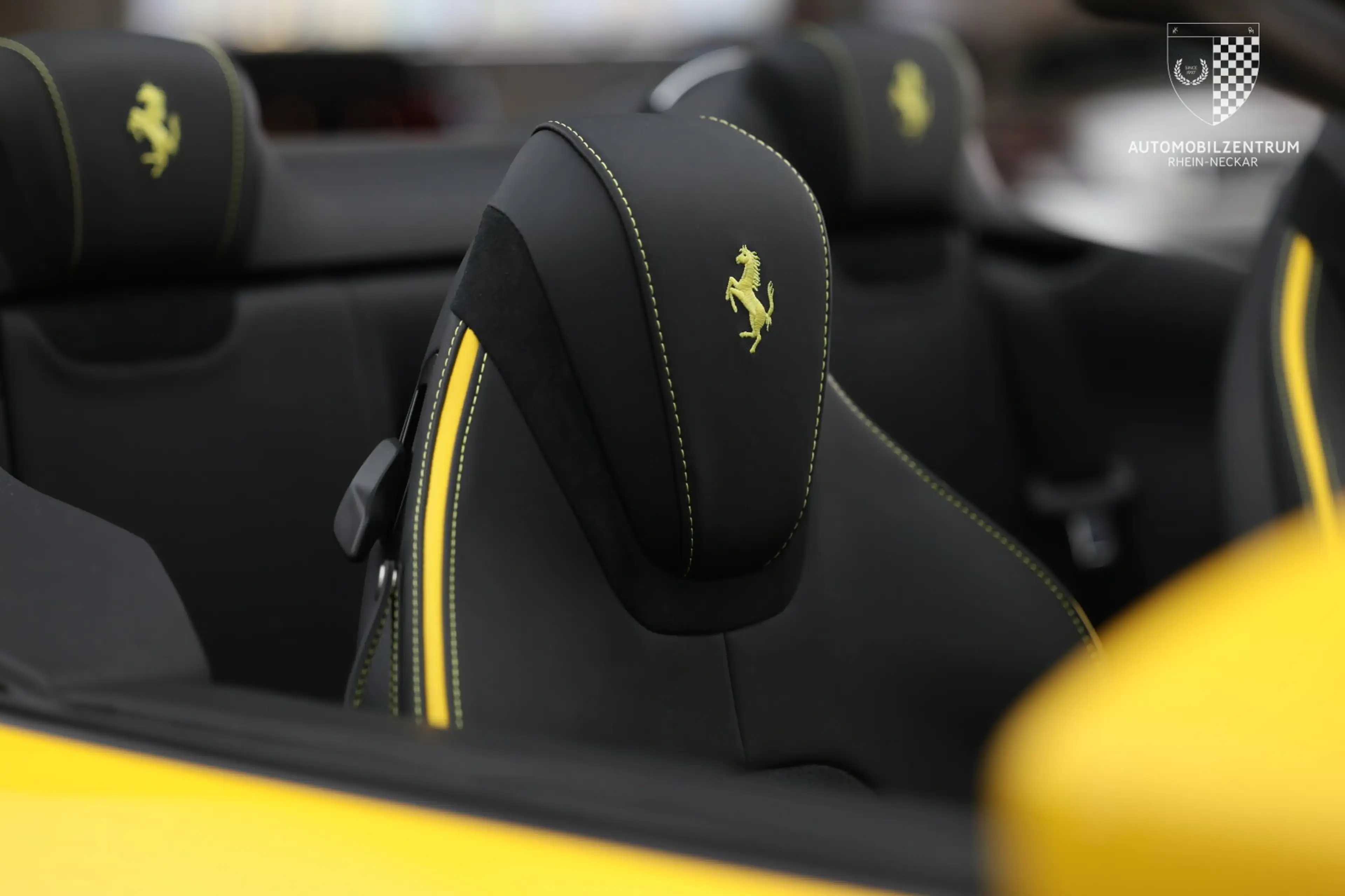Ferrari Roma Roma Spider Ventilation/Carbon-LED/Daytona — photo 14