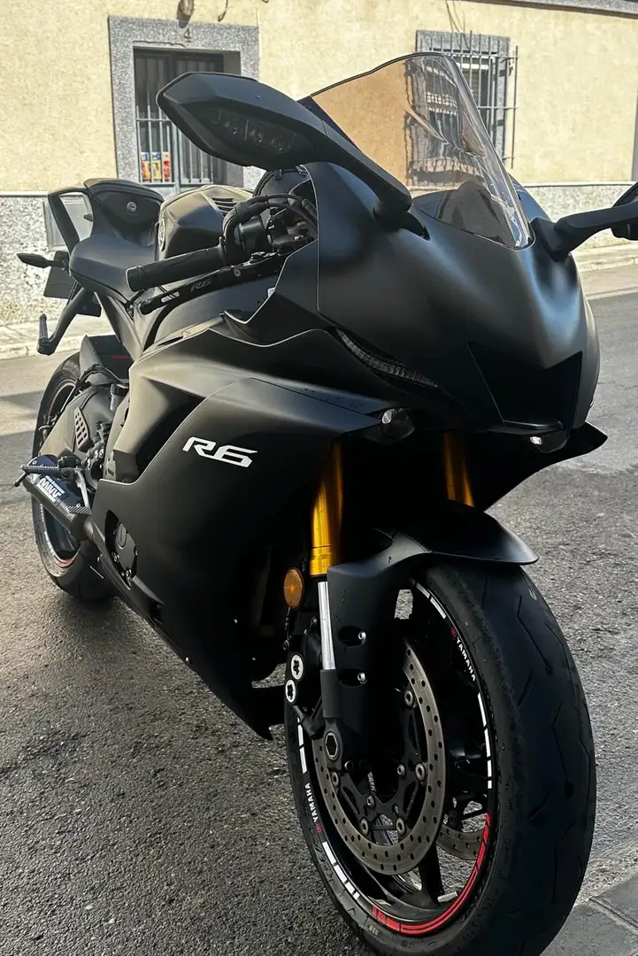 Yamaha YZF-R6 Negro - 2