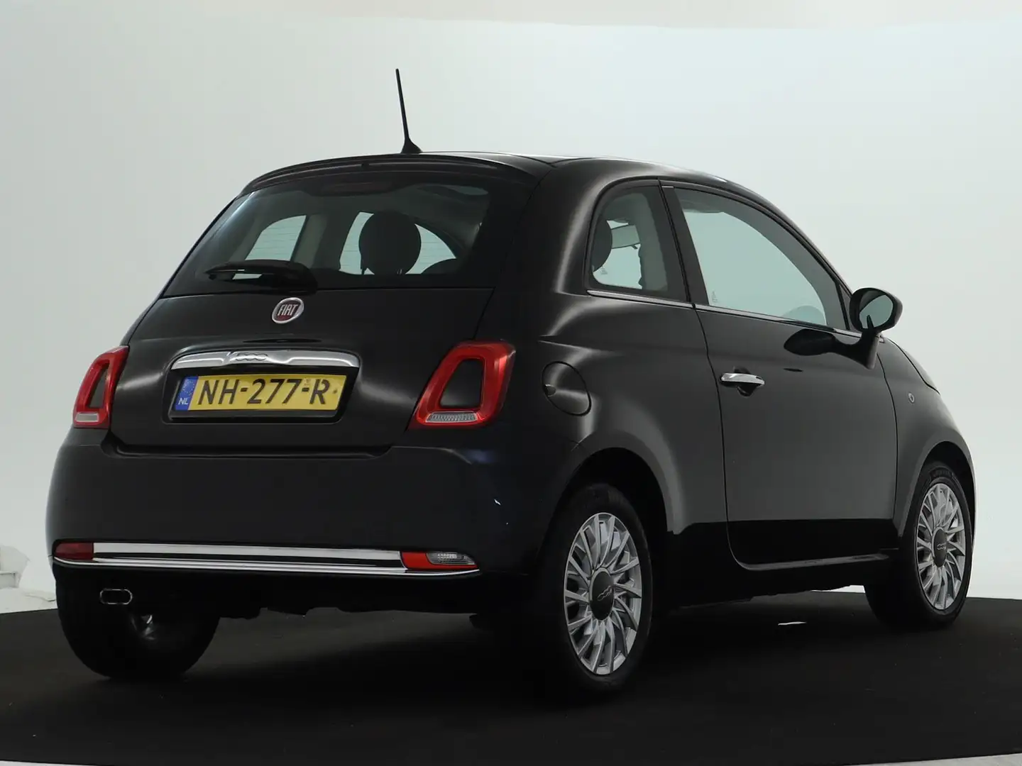 Fiat 500 0.9 TwinAir Turbo Lounge PDC | PANO | Cruise Contr Zwart - 2