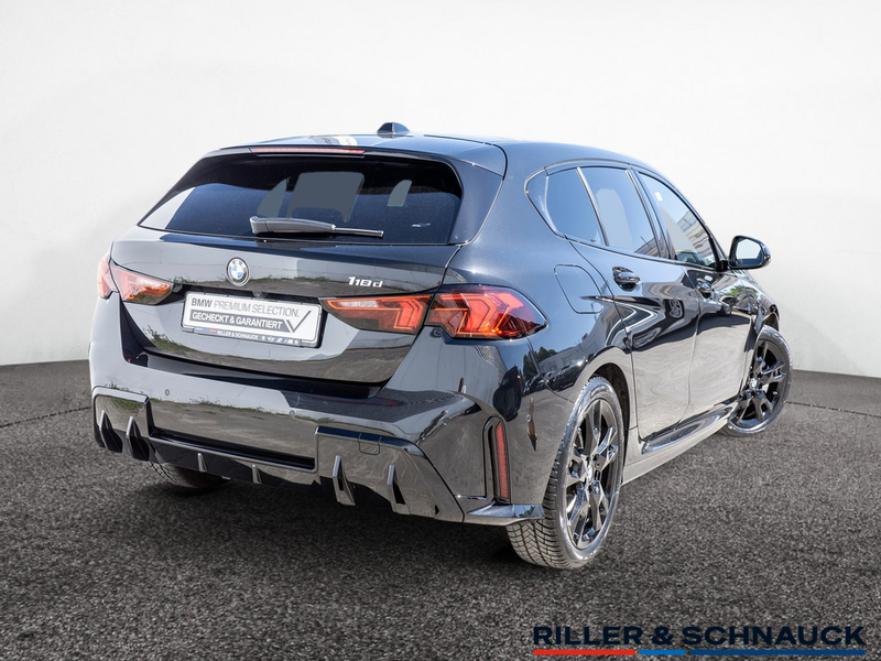BMW 118 d M-Sport AHK+KAM+LED+NAVI+SHZG — photo 3