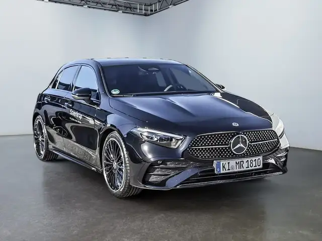 Mercedes-Benz A 200 d Kompakt AMG NIGHT MEMO MULTI DISTR PANO