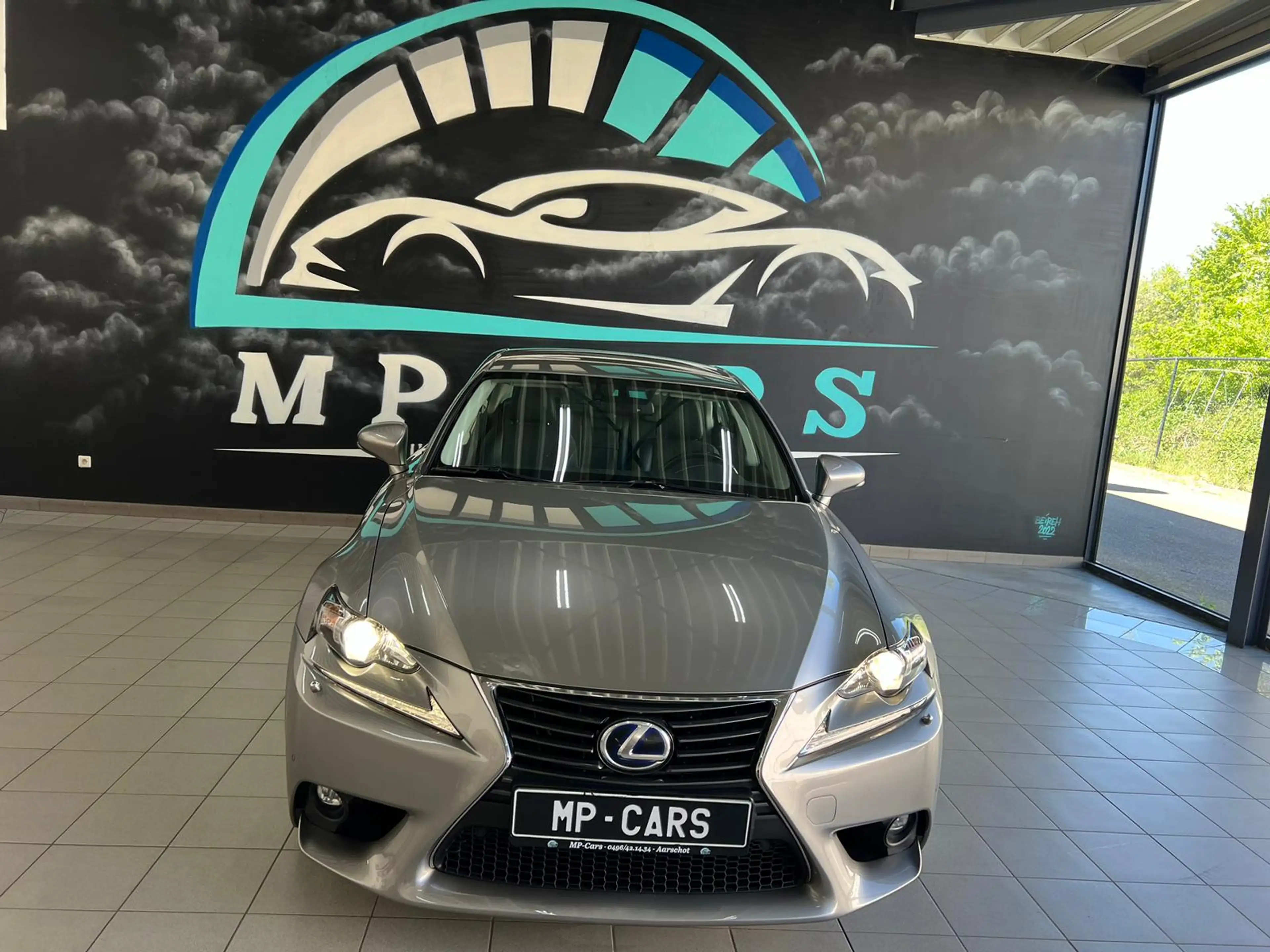Lexus IS 300 IS 300h 2.5i Business E-CVT — photo 7