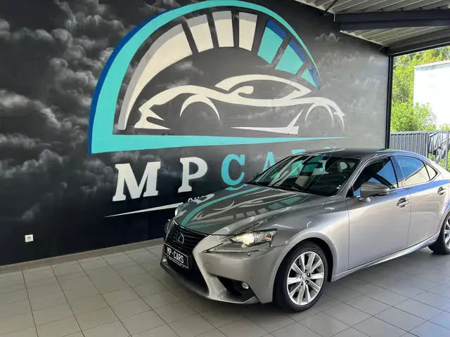 Lexus IS 300 IS 300h 2.5i Business E-CVT