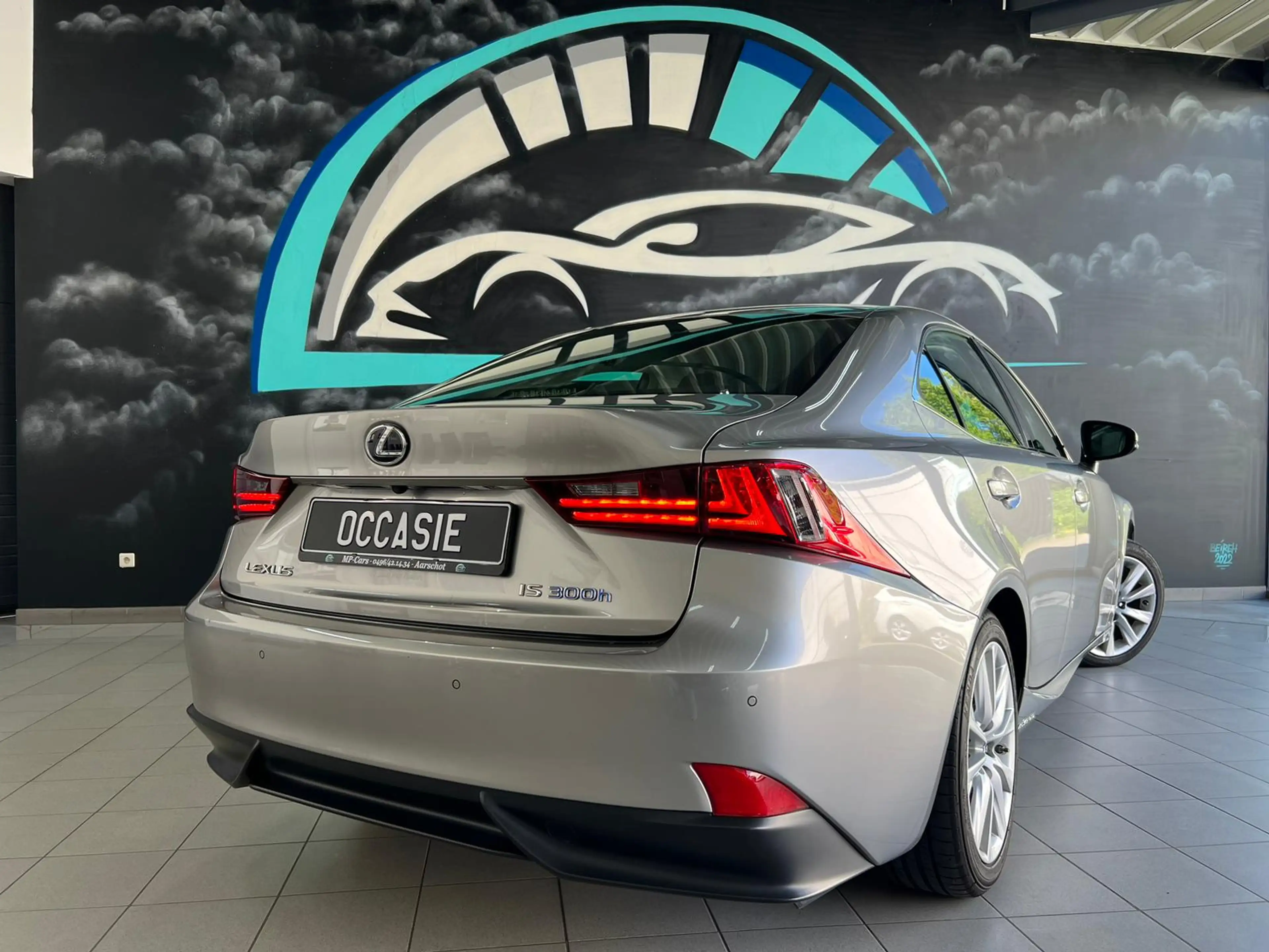 Lexus IS 300 IS 300h 2.5i Business E-CVT — photo 6