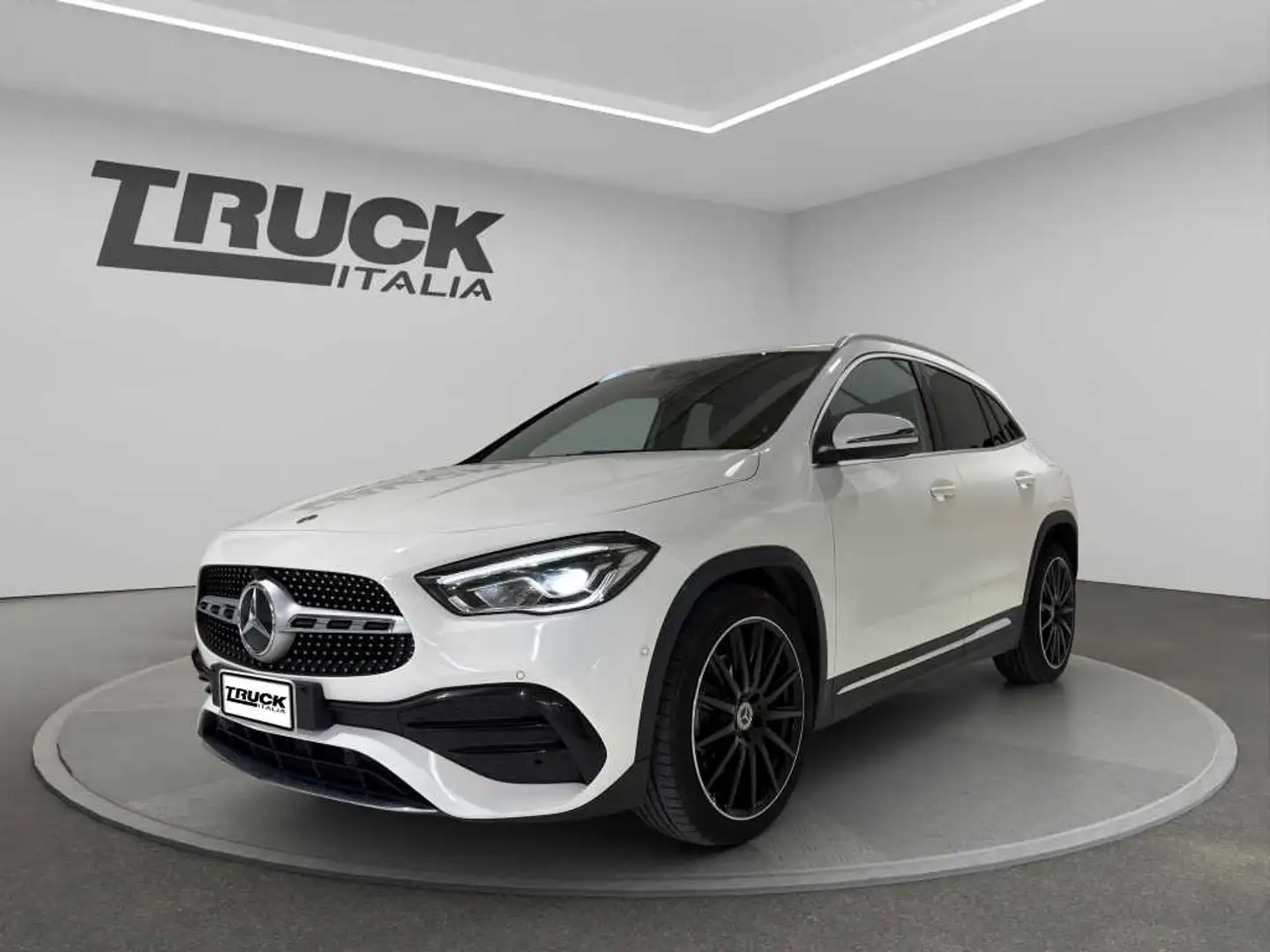 Mercedes-Benz GLA 200 - GLA 200 d Premium auto Wit - 1