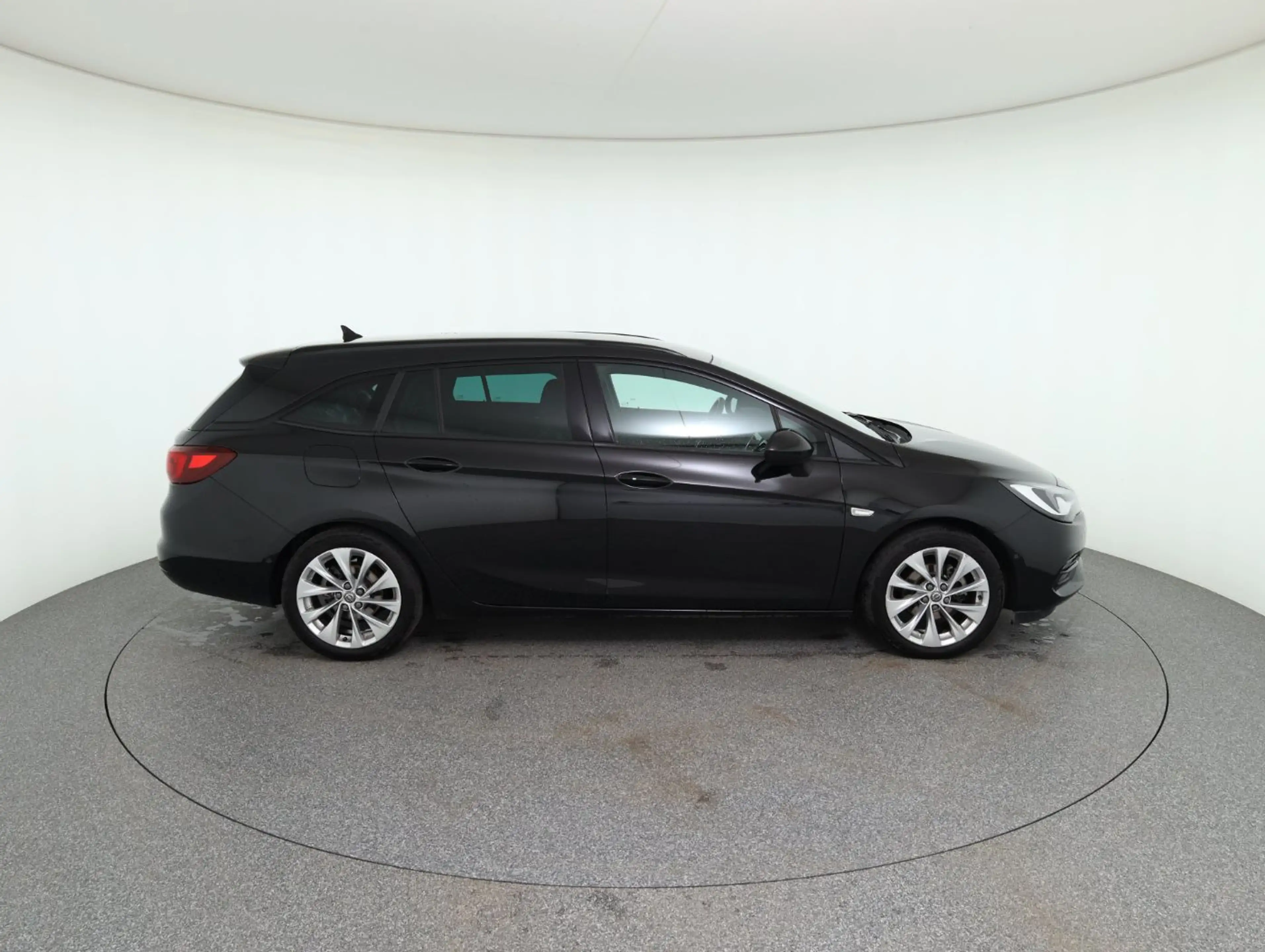 Opel Astra K ST 1.4 Turbo DSG Ultimate LENKRADHZG+LM — photo 6