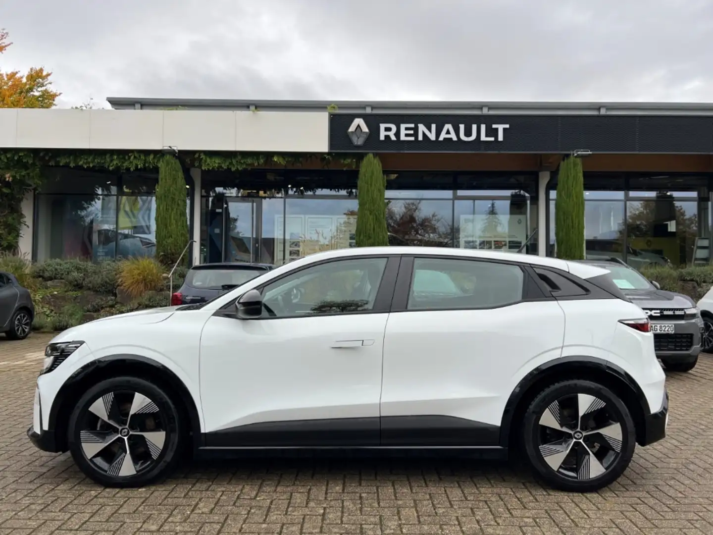 Renault Megane E-Tech Electric Equilibre EV60 220HP LED Apple Car Weiß - 2