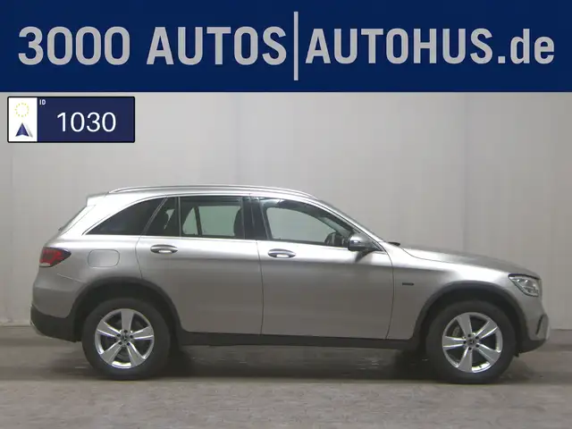Mercedes-Benz GLC 300 de 4M Exclusive Navi LED SHZ AHK RFK