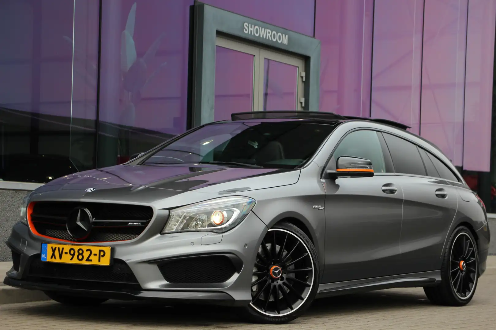 Mercedes-Benz CLA 45 AMG Shooting Brake 4MATIC OrangeArt Edition | H/K | Pa Grijs - 1