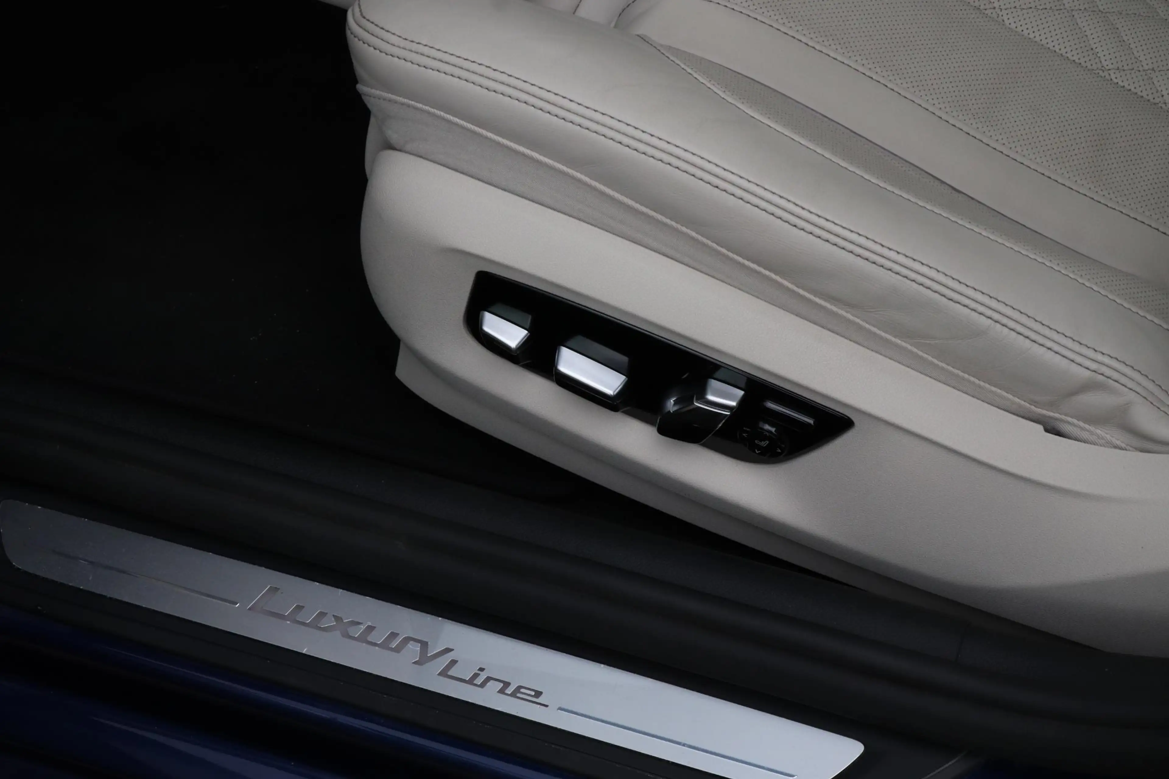 BMW 540 5-serie Touring 540i xDrive High Executive |Luxury — photo 43