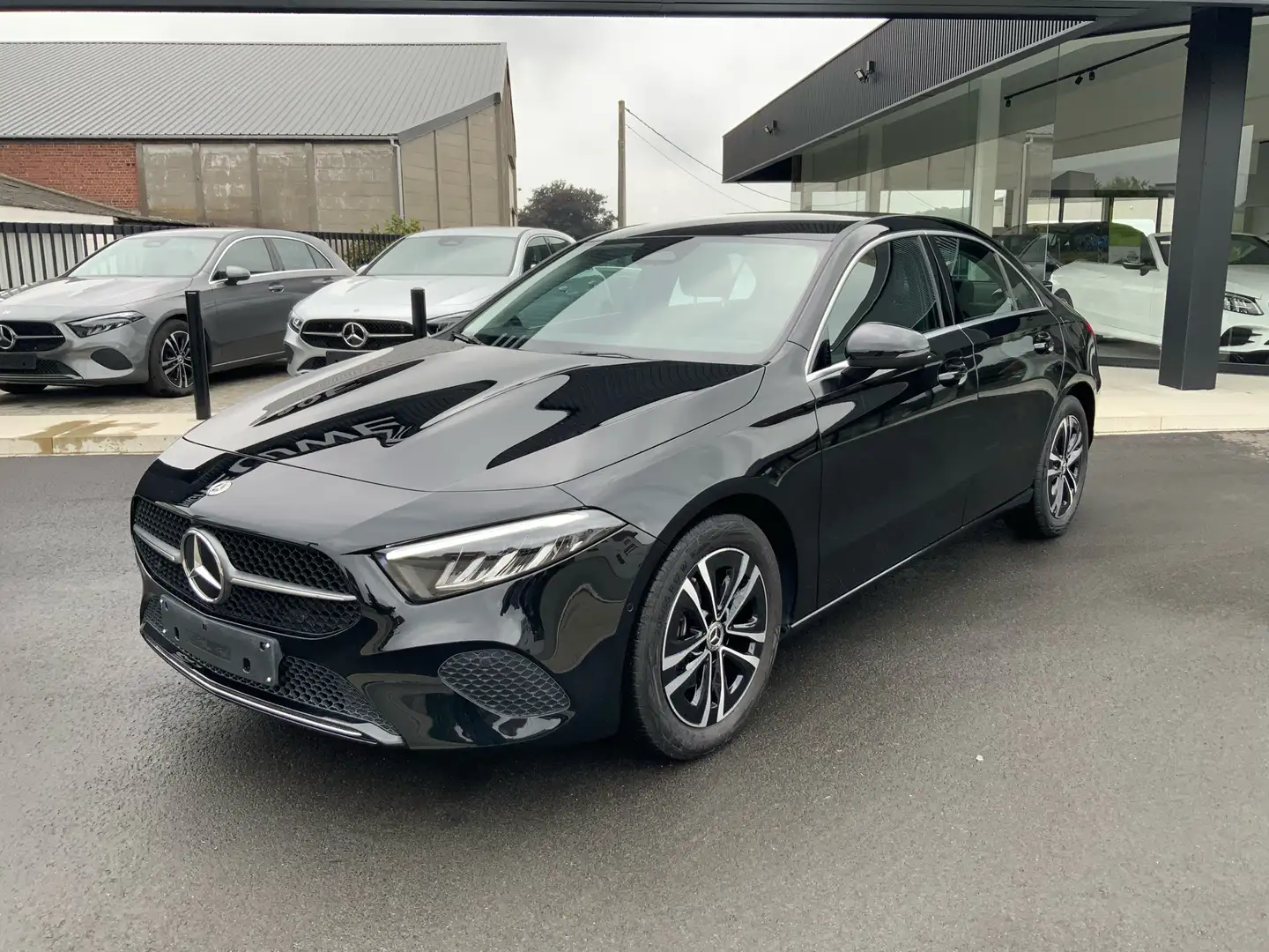 Mercedes-Benz A 180 7G-DCT Lim. Progressive Advanced Negru - 2