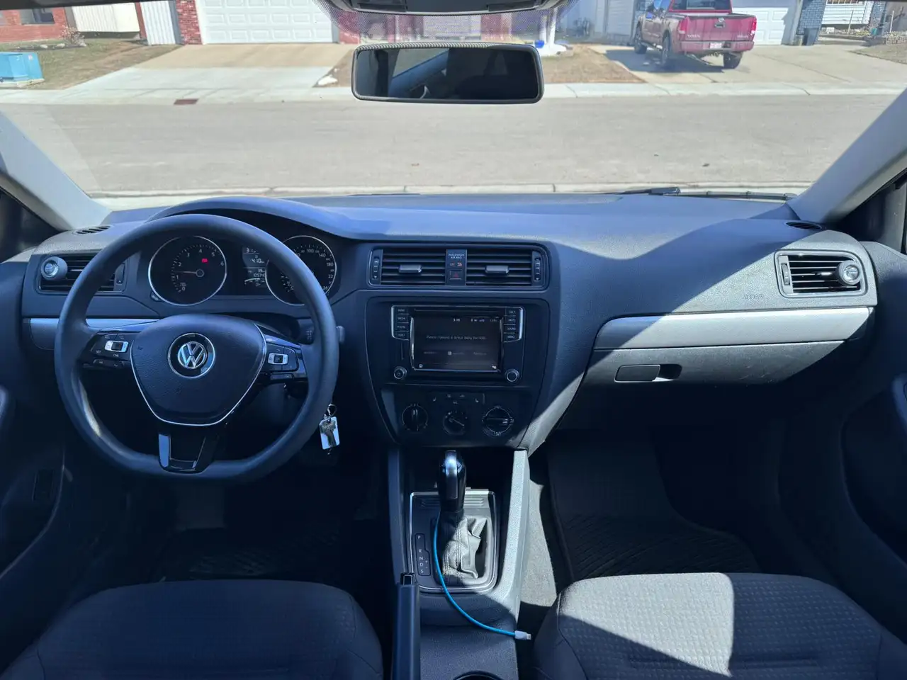 Volkswagen Jetta снимка Volkswagen Jetta