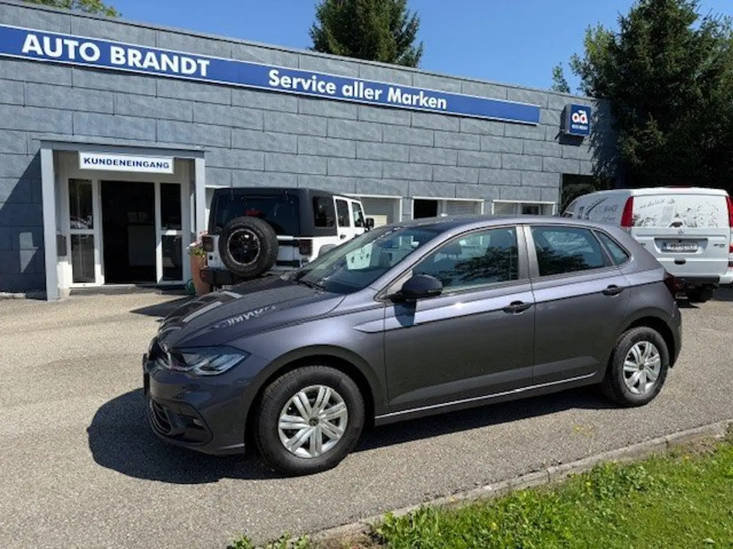 Volkswagen Polo Polo 1,0 4Me 4Me Gris - 1