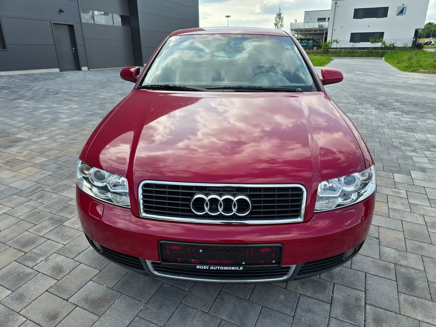Audi A4 2.0 Rot - 2
