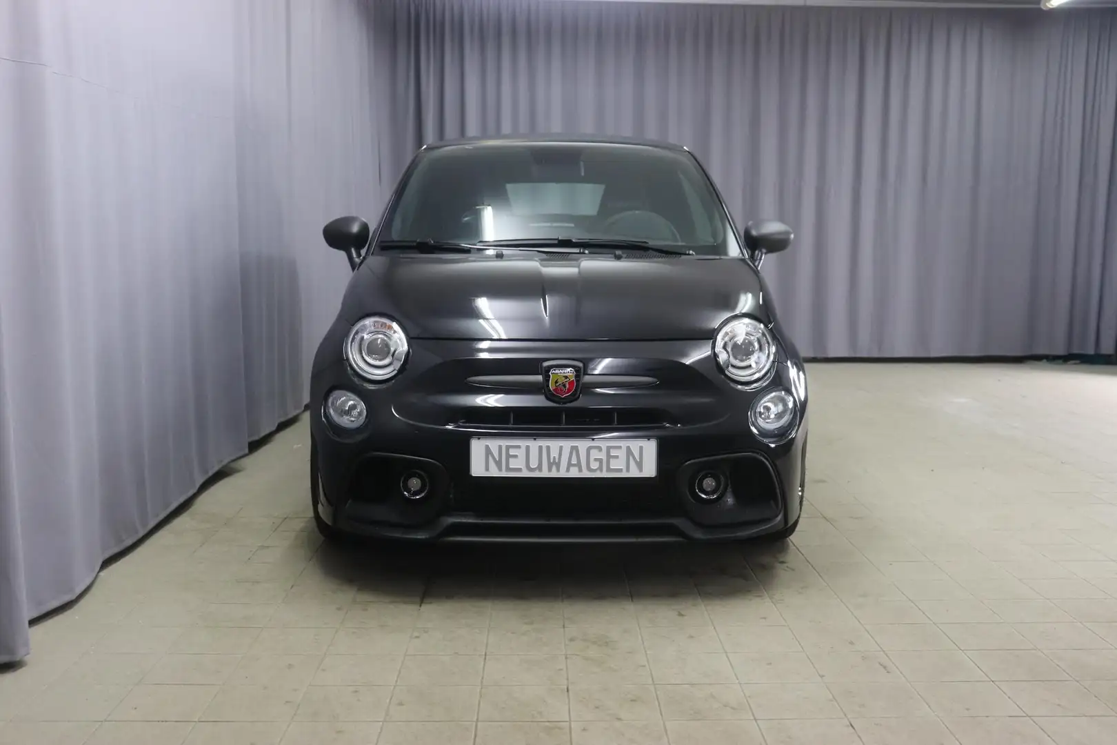 Abarth 595C Turismo 1.4 T-Jet 121 kW (165 PS), Verdeck Schw... Schwarz - 2