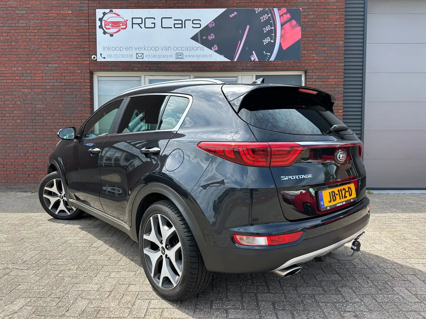 Kia Sportage 1.6 T-GDI GT-Line First Edition / Navi / Cruise / Zwart - 2