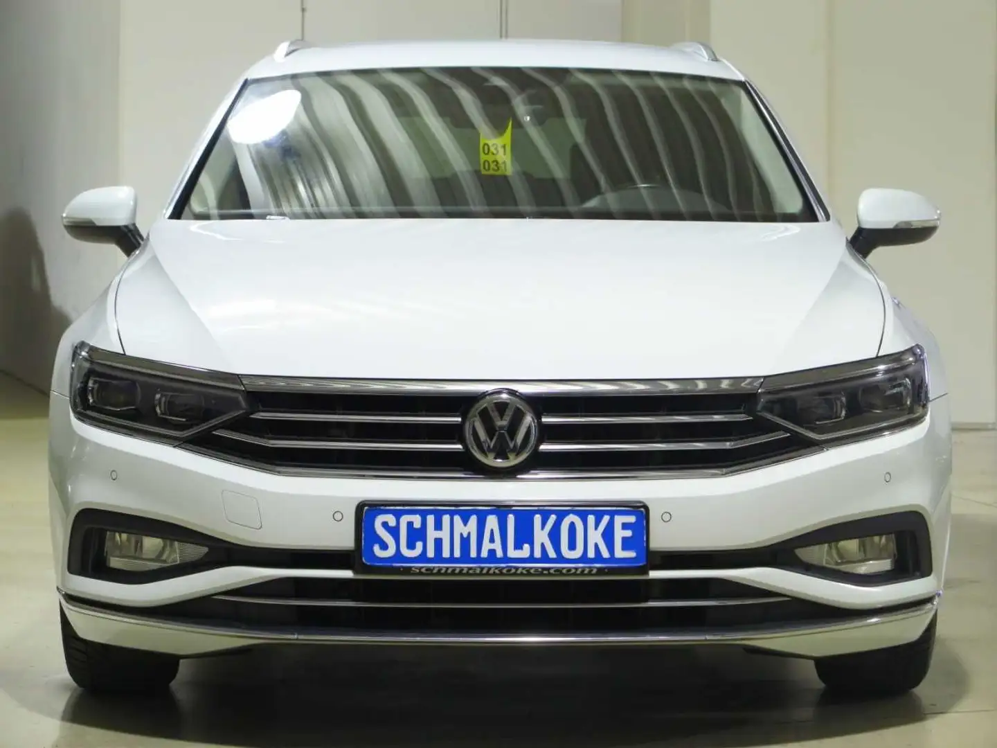 Volkswagen Passat Variant 2.0 TDI SCR DSG7 Elegance AHK Nav White - 1