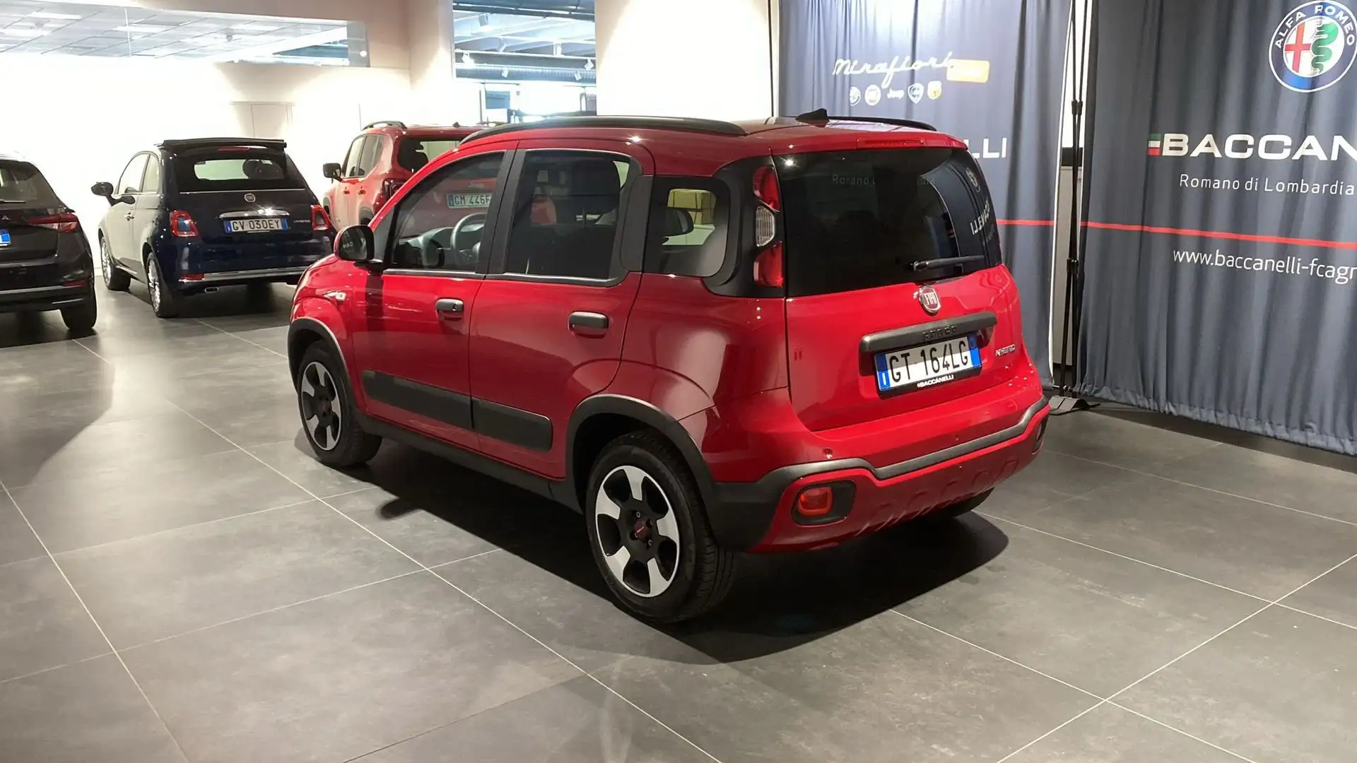 Fiat Panda 1.0 FireFly S&S Hybrid Rosso - 2
