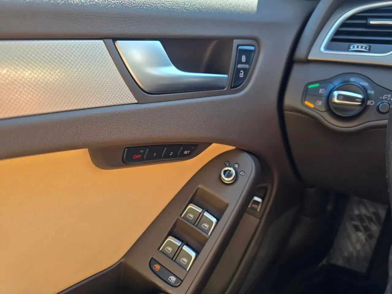 Audi A4 снимка Audi A4